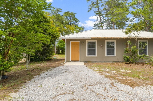 Building Photo - 133 Sunrise Cir