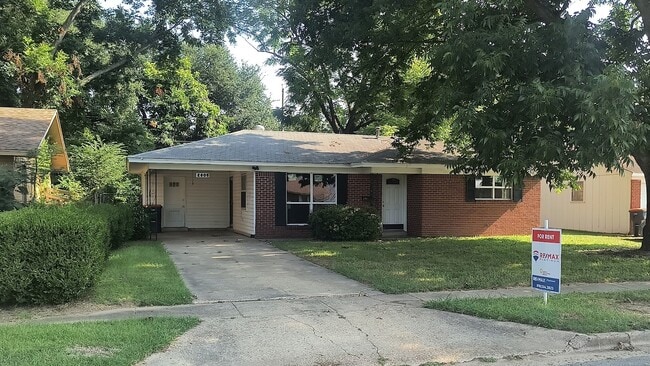 Building Photo - 2805 Belmoor Ave