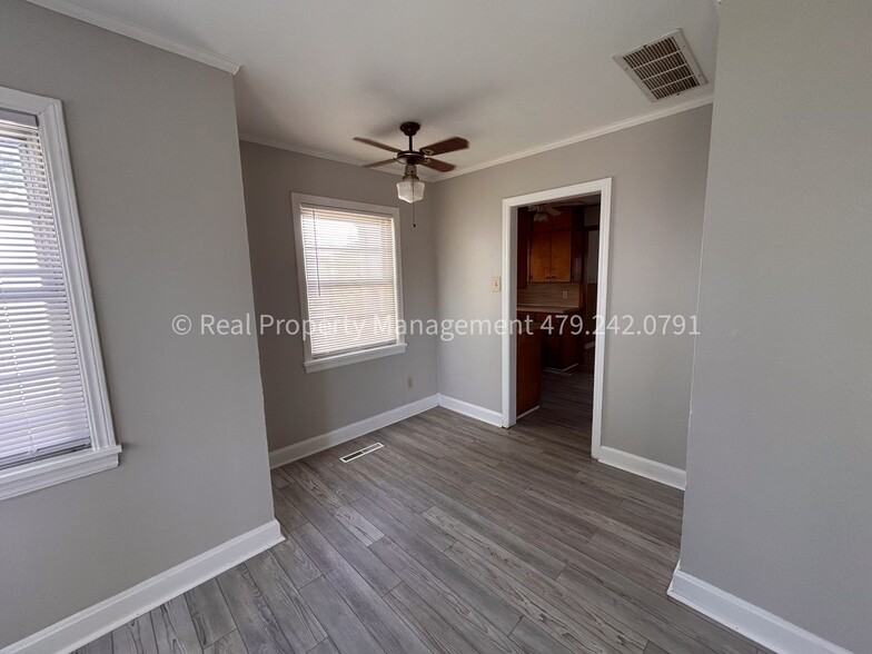 Building Photo - 4129 Stanard Ave