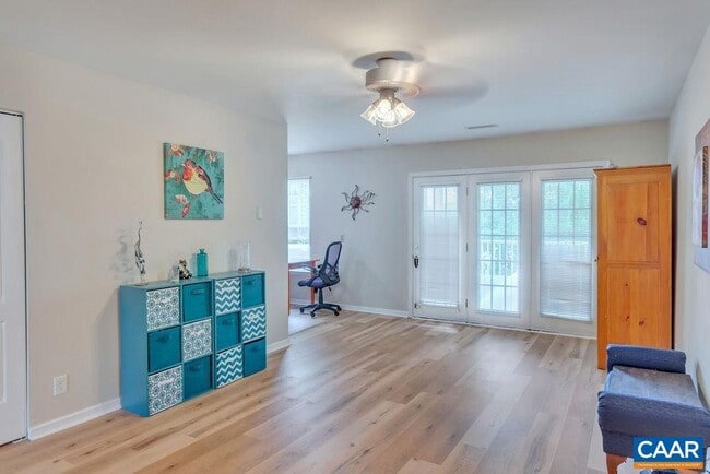 Building Photo - 1242 Villa Ln