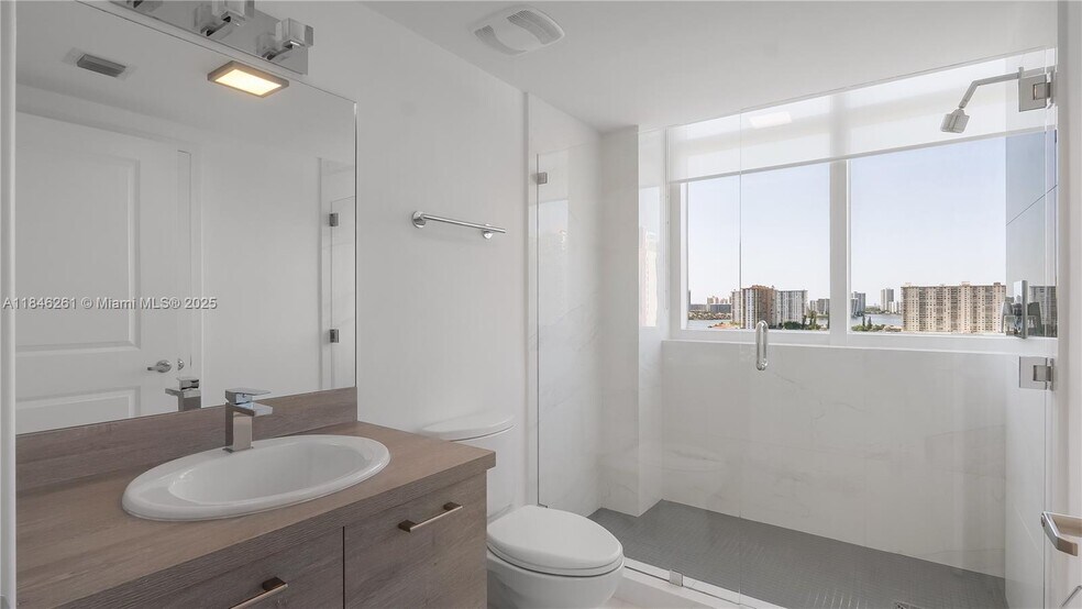 Building Photo - 400 Sunny Isles Blvd
