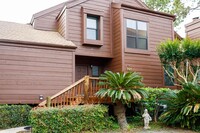 Building Photo - 787 Davis Rd
