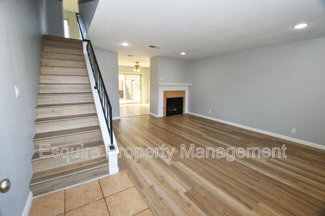 Building Photo - 3151 Kelp Ln
