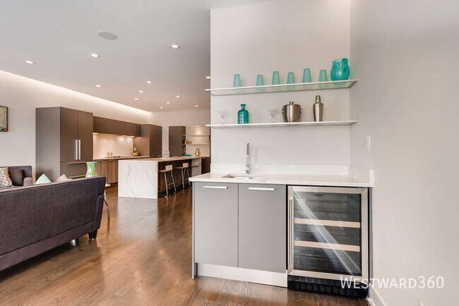 Building Photo - 880 N Milwaukee-5S