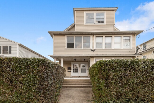 Building Photo - 116 Scofield Ave