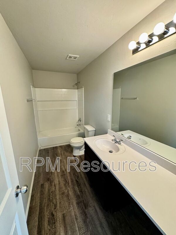 Building Photo - 11816 Jude Way