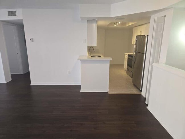 Building Photo - 4179 N Haverhill Rd