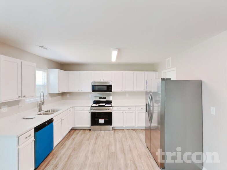 Building Photo - 5337 Liberty Hall Cir