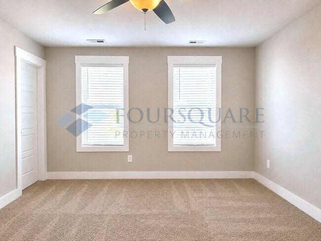 Building Photo - Lovely 3-Bedroom Home with Granite Kitchen, Office Nook & Finished Garage – Near Downtown Knightd...