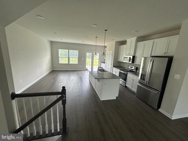 Building Photo - 36072 Coyote Trail