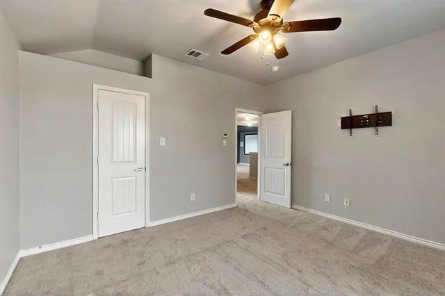 Building Photo - 1236 Blue Brook Dr