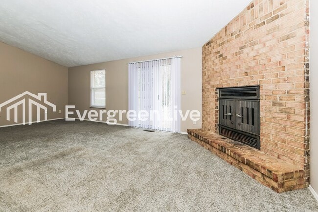 Building Photo - 2836 Miami Village Dr