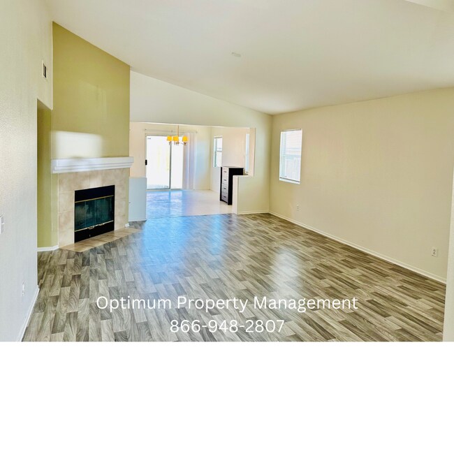 Building Photo - 13634 Winewood St