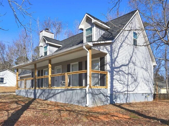 Building Photo - 95 Pine Grove Cir