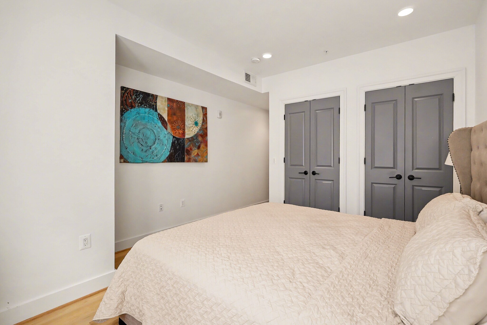 Building Photo - 811 Upshur St NW