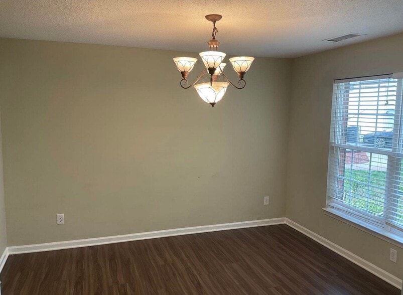 Building Photo - 111 Austin Run Ct