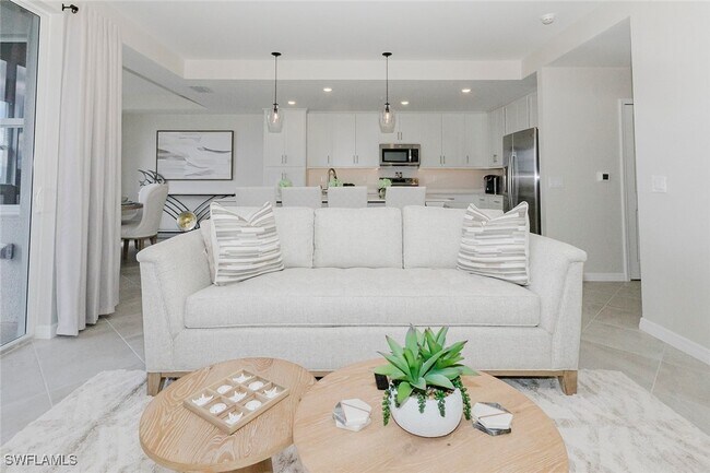 Building Photo - 5527 Double Eagle Cir