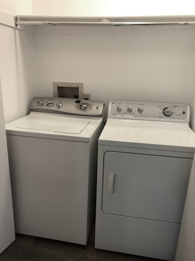 Full Size Washer and Drier - 2405 Deer Tree Ct