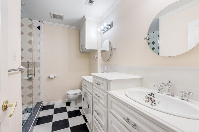 Building Photo - 4025 Silverwood Dr