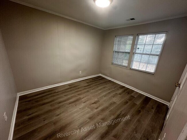 Building Photo - BEAUTIFUL HOME IN SEA ISLE OFF QUINCE!!!! ...
