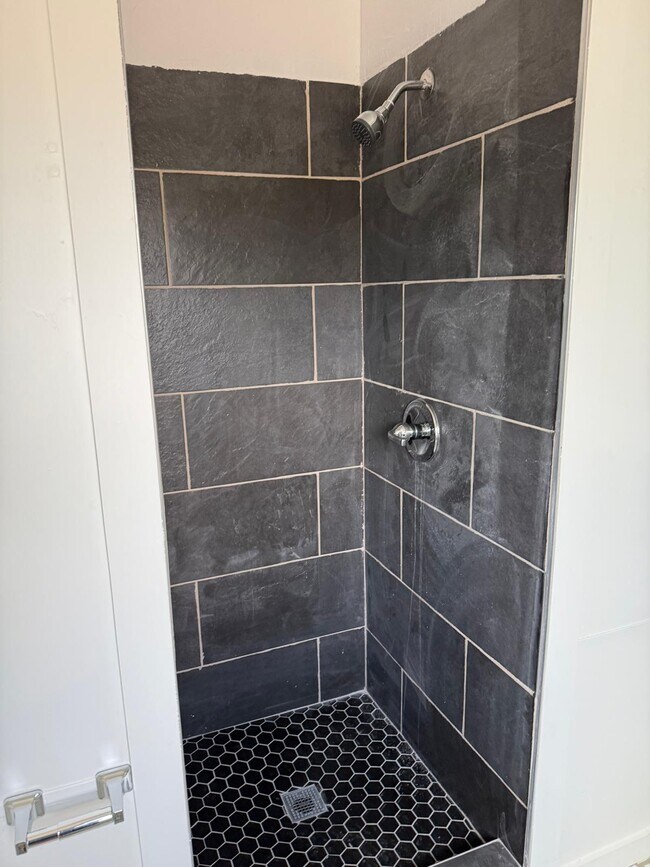 Building Photo - 13687 S Hound Dog Rd