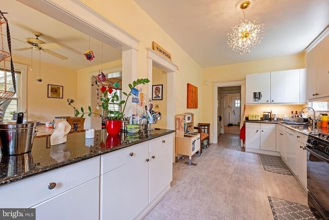 Building Photo - 3512 35th St NW