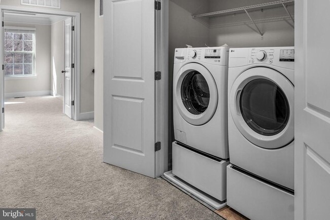 Building Photo - 1705 Water Xing Rd