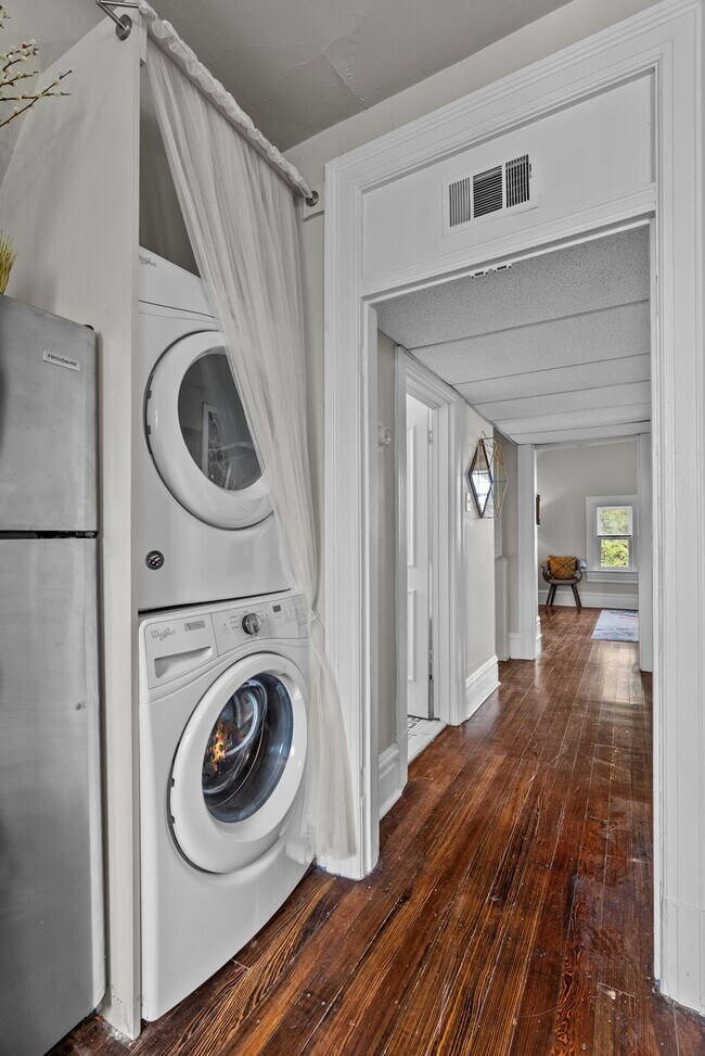 Building Photo - 4600 McPherson Ave