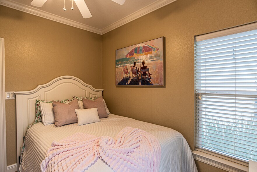 Building Photo - 12 Merri Way