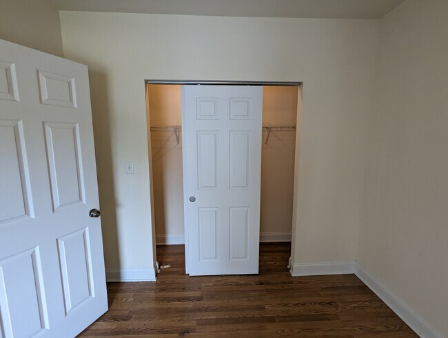 Building Photo - 2600 N Kimball Ave