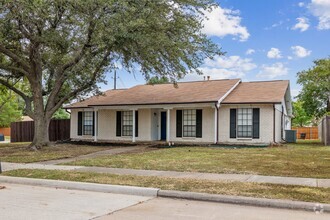 Building Photo - 1500 California Trail