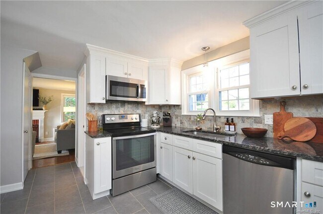 Building Photo - 26 Greystone Rd