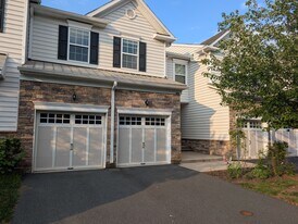 Building Photo - 68 Autumn Ln