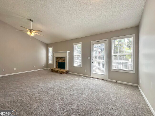 Building Photo - 90 Greystone Cir