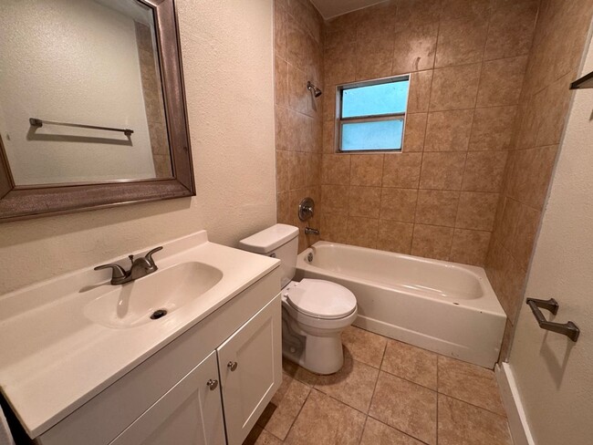 Building Photo - 4-Bedroom Remodel with Move-In Special in ...