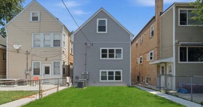 Building Photo - 1504 Grove Ave