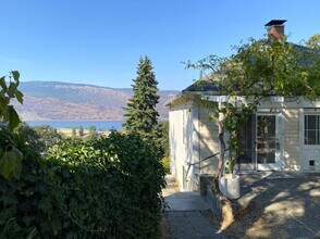 Building Photo - BRA1006