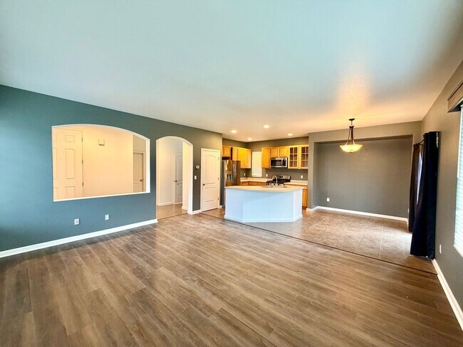 Building Photo - 148 Sierra Heights St