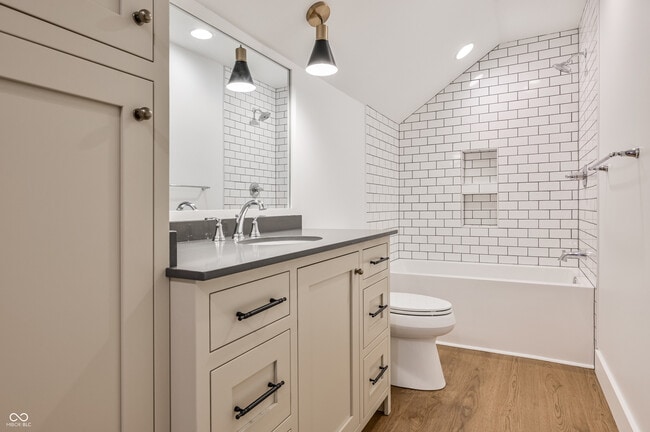 Building Photo - 1330 Fletcher Ave