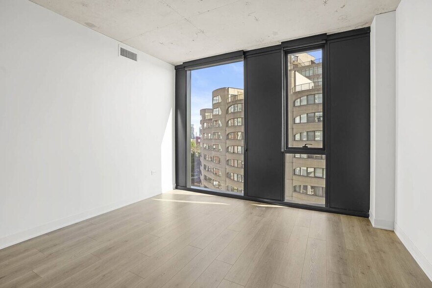 Building Photo - 258 W Polk St