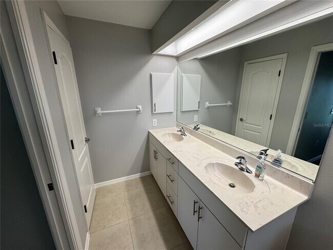 Building Photo - 71 Mark Twain Ln