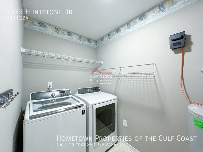 Building Photo - 2423 Flintstone Dr