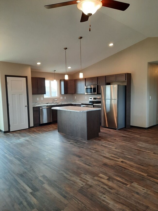 Building Photo - 4 BED | 3 BATH | BRAND-NEW BUILD | DOUBLE GARAGE | RAPID VALLEY