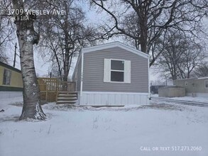 Building Photo - 1709 Wesley Ave