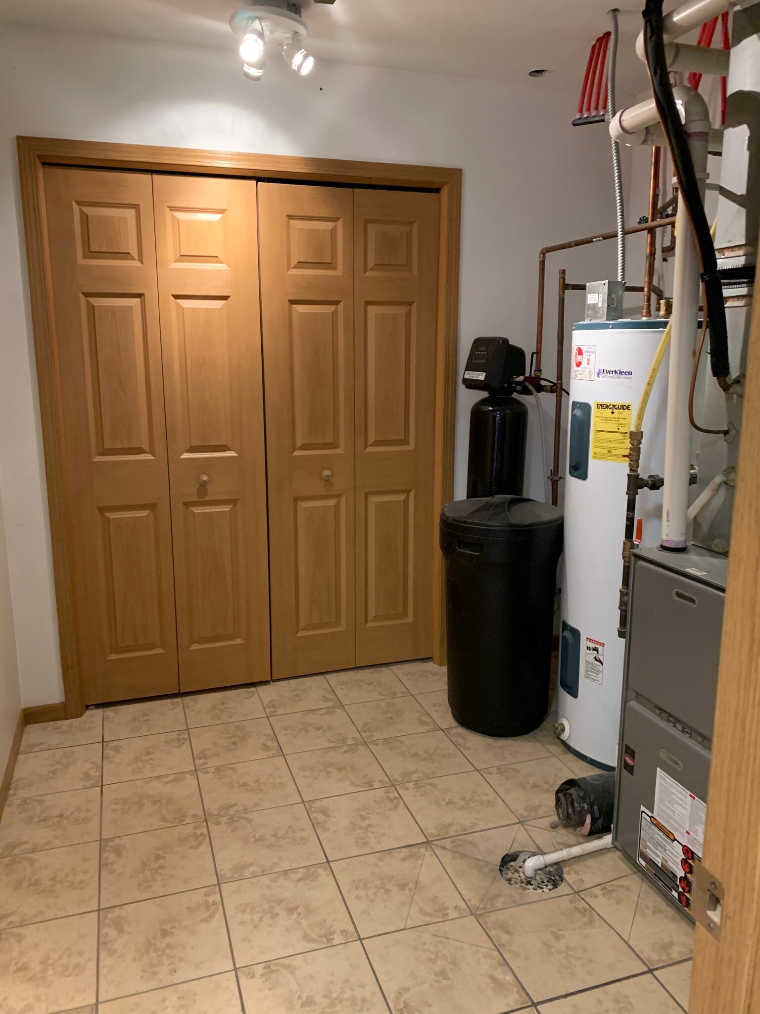 main floor utility room - 435 Cedar Pl