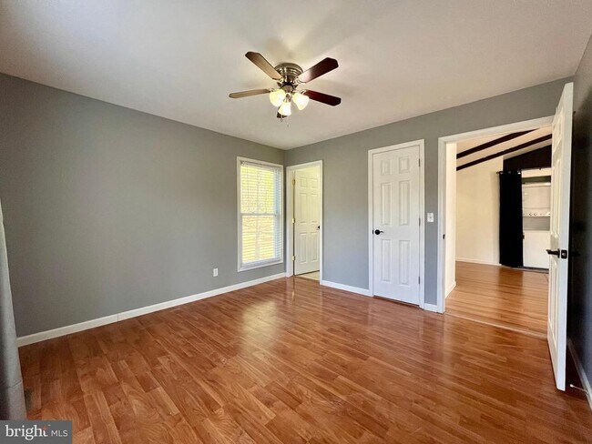 Building Photo - 117 Audubon Rd