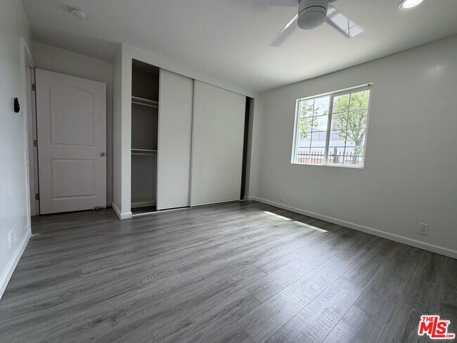 Building Photo - 18601 Hiawatha St