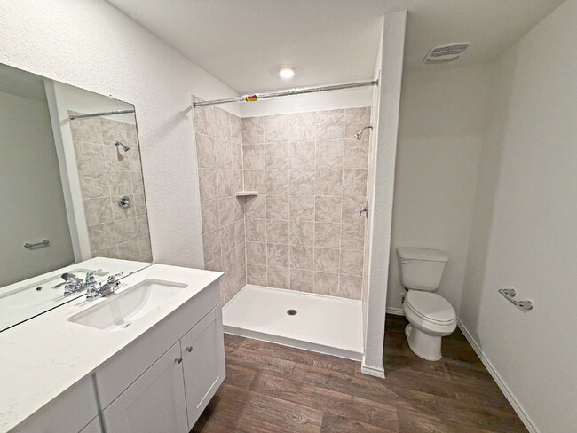 Building Photo - 5131 Blind Shot