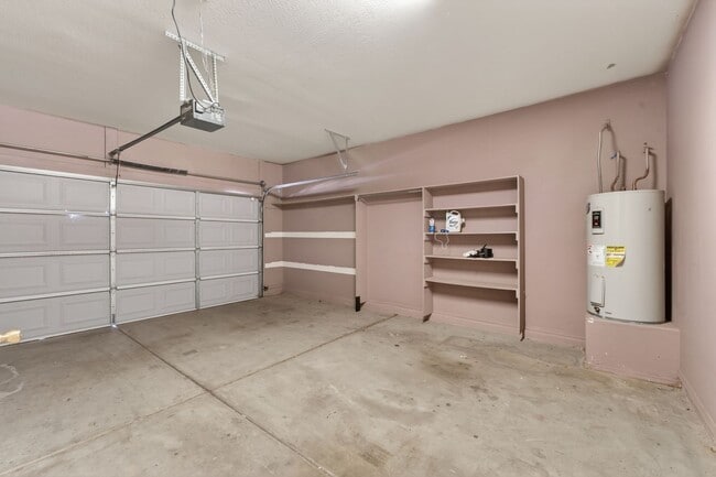 Building Photo - 7306 S 14th St