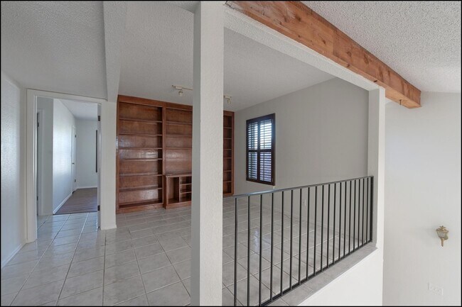 Building Photo - 6622 Dawn Dr